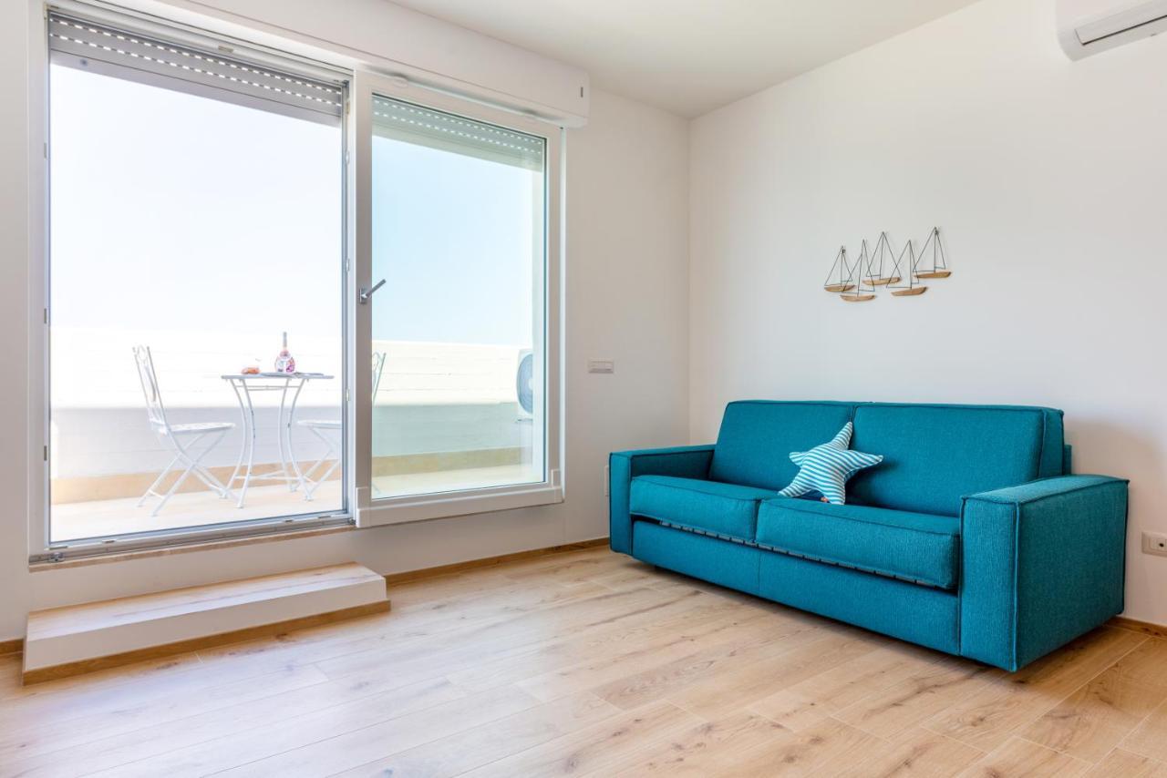 Waterfront Apartment With Seaview Balcony Bari Exteriér fotografie
